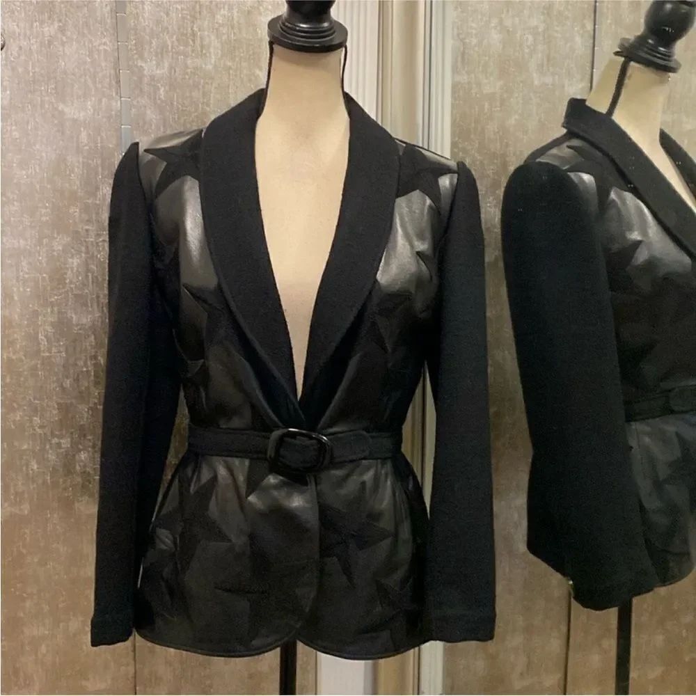 Valentino boutique Black leather Women's Blazer jacket with Belt, S